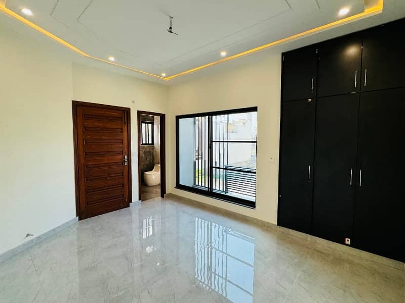 5 MARLA BREAD NOW MODERN ELEVATION DESIGN HOUSE AVAILABLE FOR RENT IN DHA PHASE 9 TOWN BLOCK -A LAHORE. 13