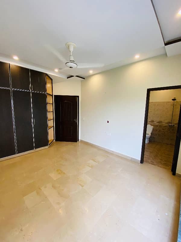 5 MARLA BREAD NOW LUXURY ELEVATION DESIGN HOUSE AVAILABLE FOR RENT IN DHA 9 TOWN BLOCK -C LAHORE. 17