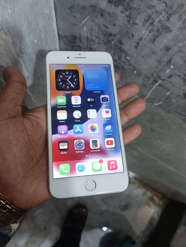 iphone 7 plus Non pta white colour
03369752519 1