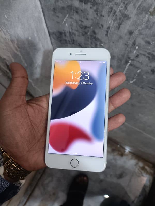 iphone 7 plus Non pta white colour
03369752519 3