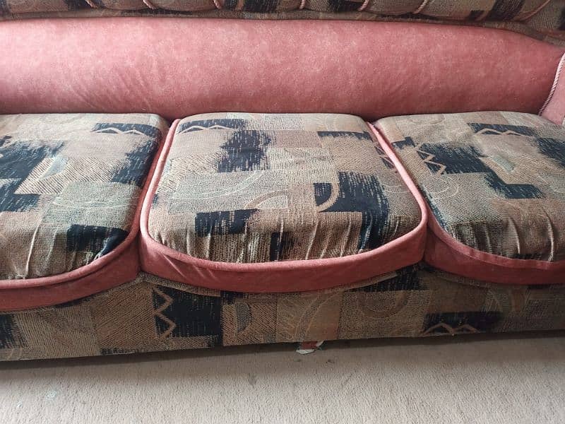 5 seater sofas Good conditions 0