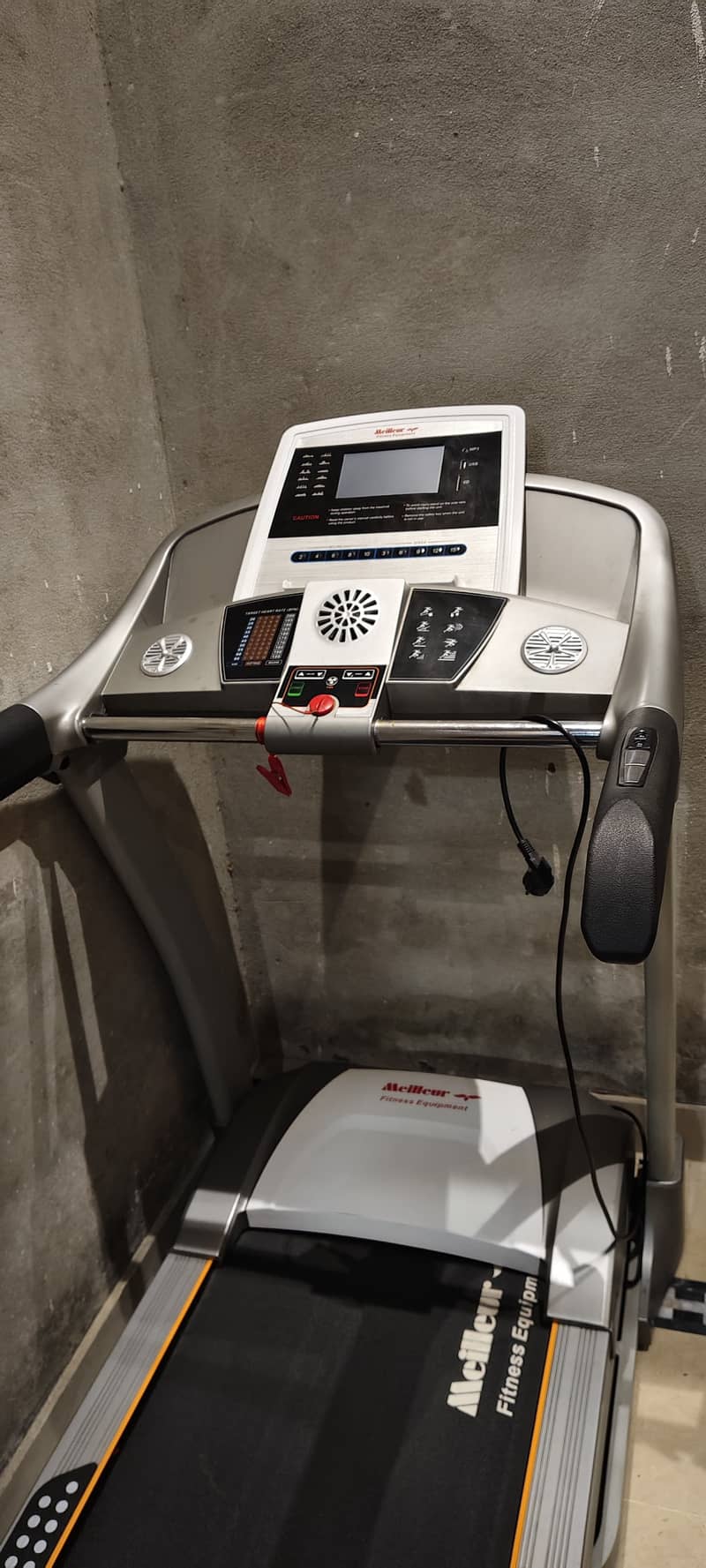 Treadmill for sale / running machine / electric treadmill 2