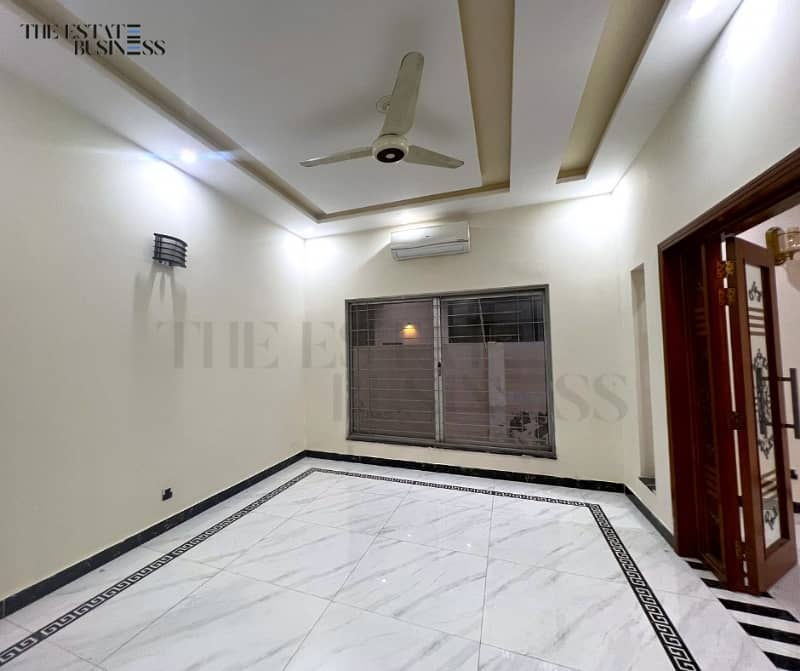 10 MARLA ELEVATION DESIGN MODERN HOUSE AVAILABLE FOR RENT IN FORMANITES HOUSING SCHEME BLOCK -A LAHORE. 4