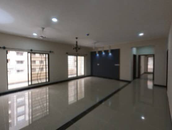 3300 Square Feet Flat For Sale In Askari 5 - Sector J 3