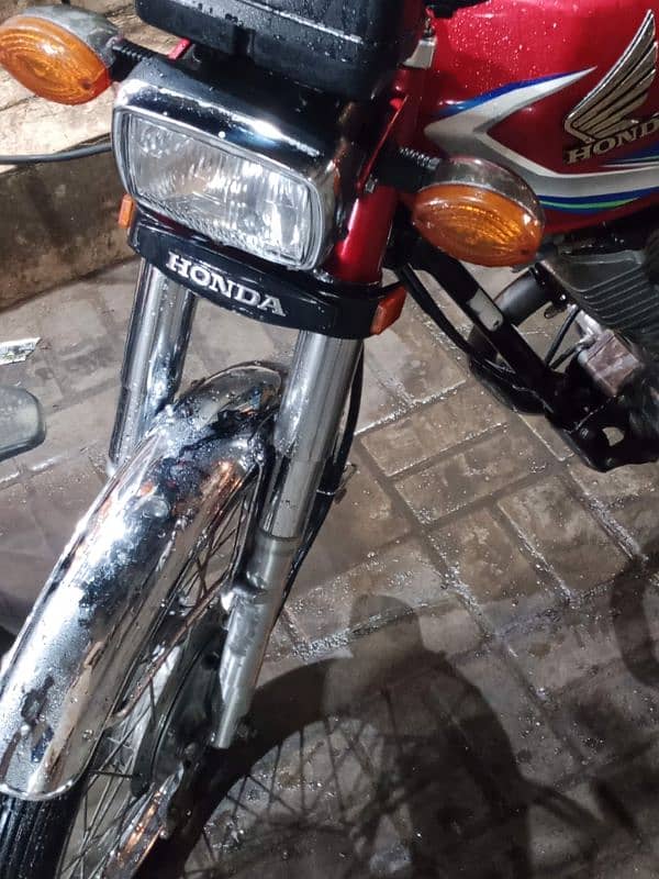 HONDA CG125 contact 4