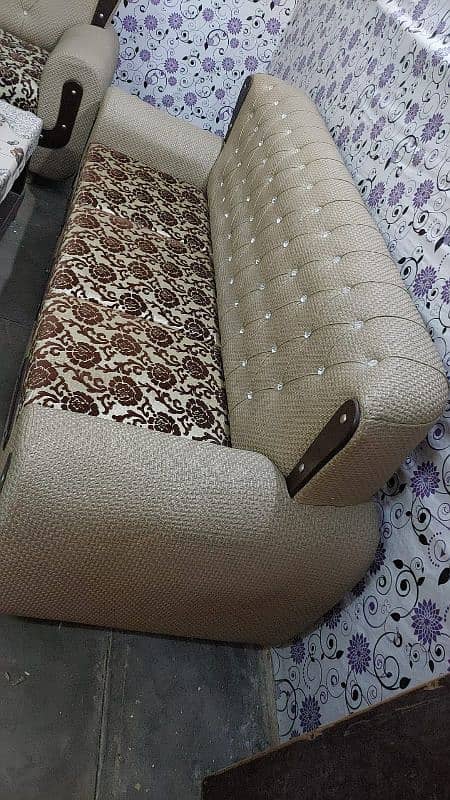 only 6month used sofa 2