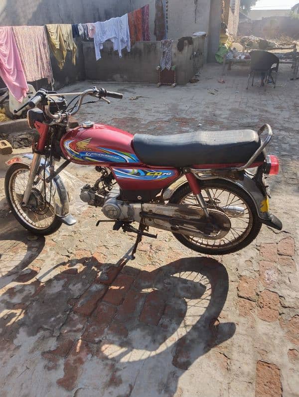 CD 70 Honda ha model 12 ha condition all ok ha 5