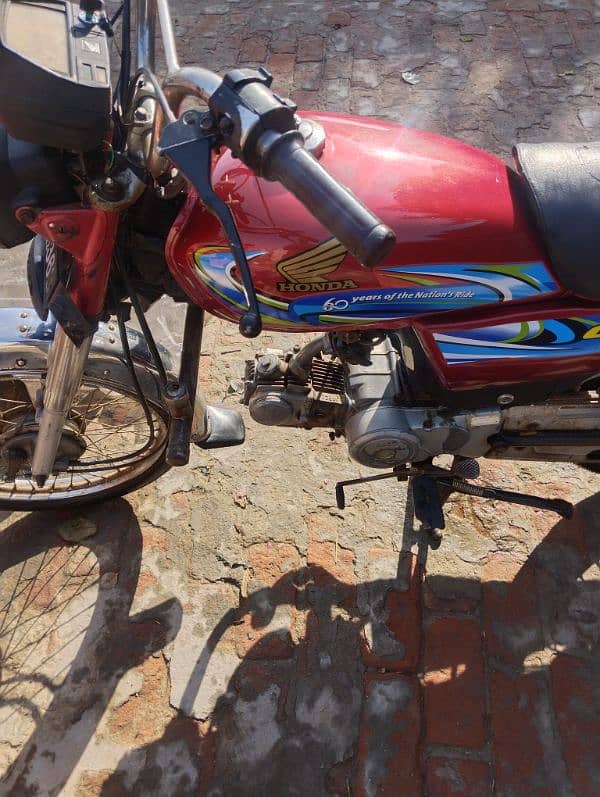 CD 70 Honda ha model 12 ha condition all ok ha 7