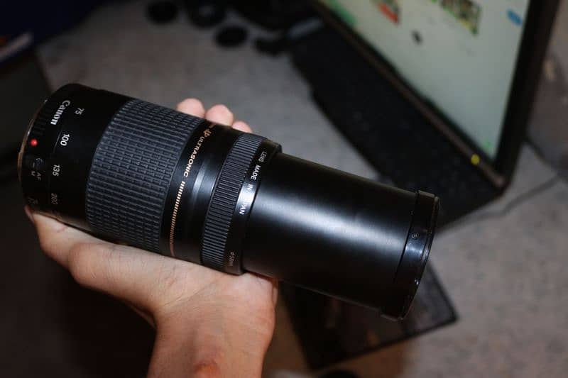 canon 75-300mm lenz just like neww 3