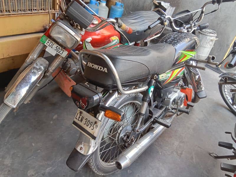 Honda70cc black 2