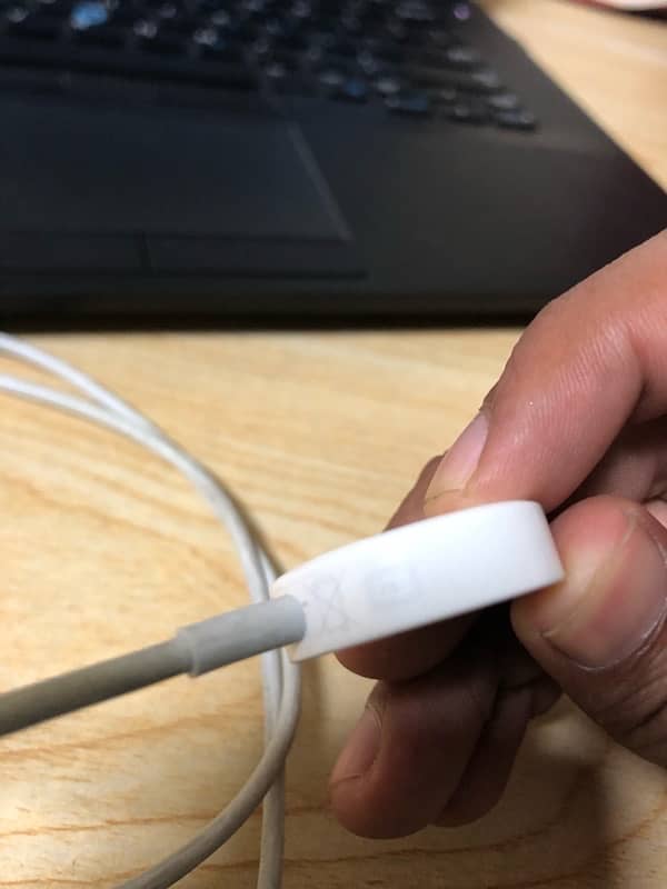 Apple Watch Series 4 original cable 3