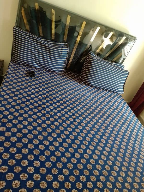 Bed for sale with new mattress 1