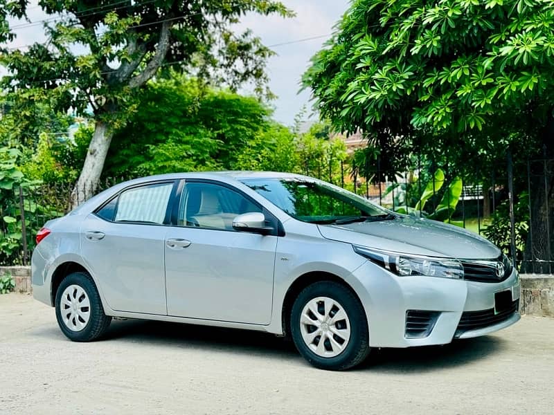 Toyota Corolla GLI 2015 1