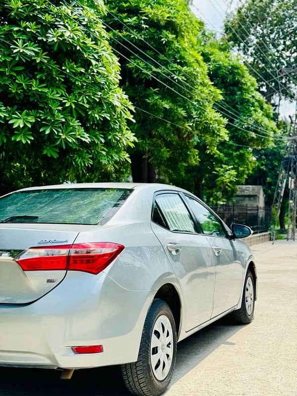 Toyota Corolla GLI 2015 6