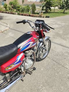 Honda 125 CG bike