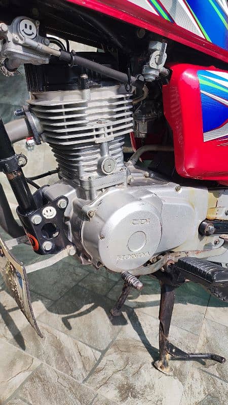 Honda 125 in good condition urgent full pack hai 3