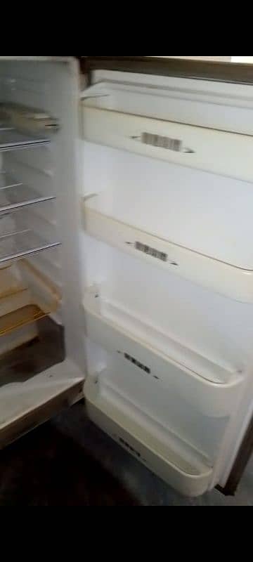 fridge 0