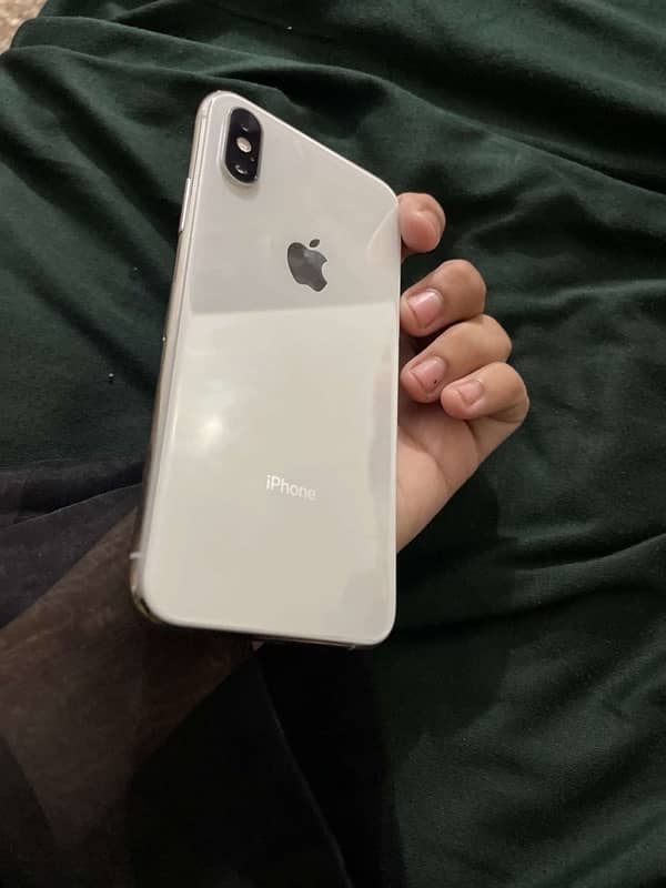 iphone xs 2