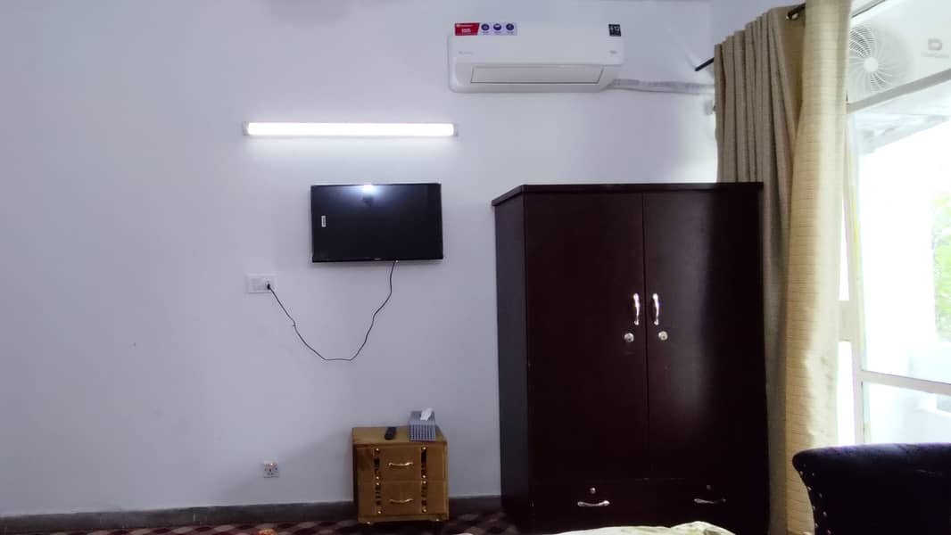 Guest House Hotel Room in G9 Islamabad – Family Rooms & Daily Rentals 6