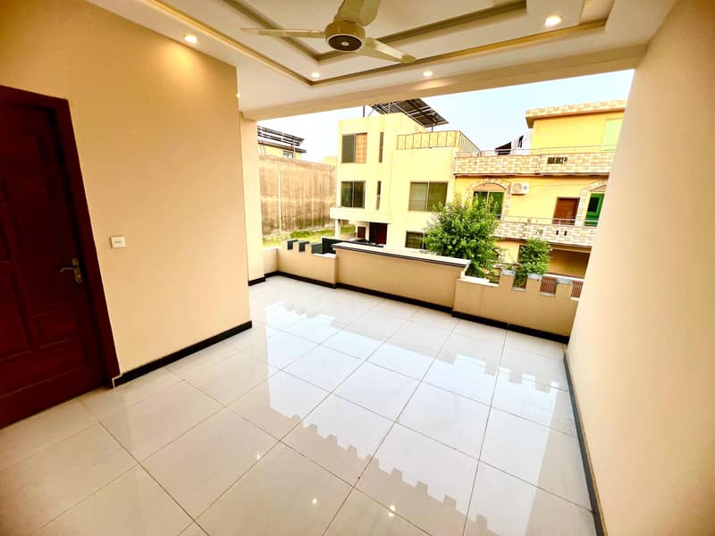 8 MARLA HOUSE FOR SALE IN A BLOCK FAISAL TOWN 23