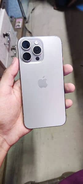 iphone 15 pro max jv Natural Titanium 0