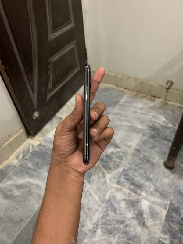 iPhone 11 Pro 64gb all ok 4