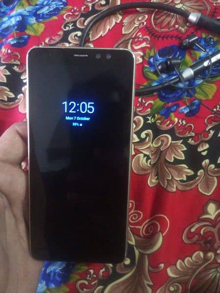 Samsung Galaxy A8 plus 4gb ram 64gb momry 0