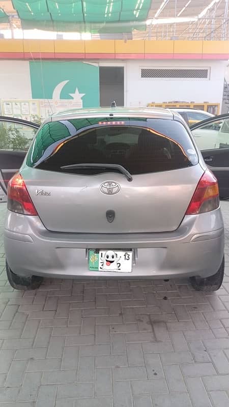 Toyota Vitz 2013 4