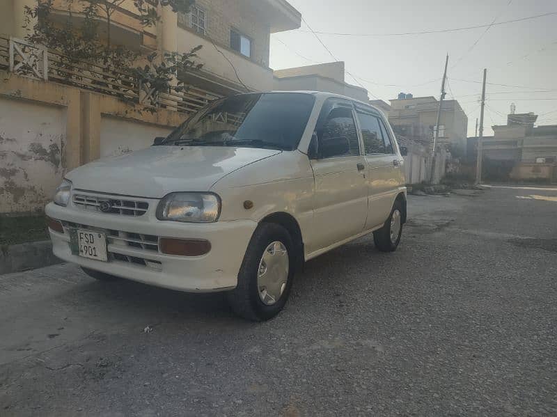 Daihatsu Cuore 2004 3