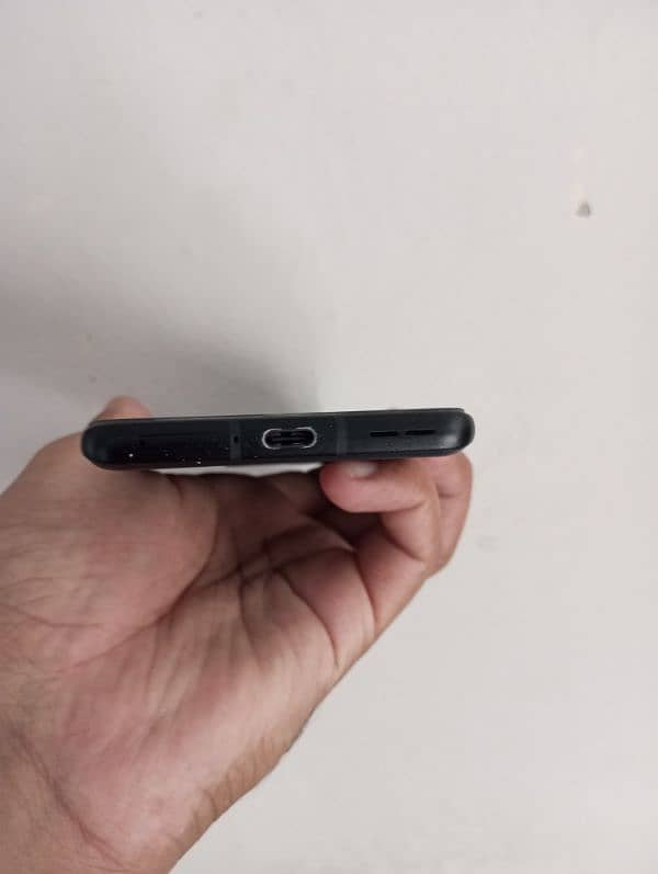 one plus 10 pro non PTA 8/128 6