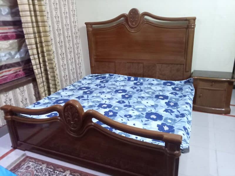 Double bed without Mattress 1