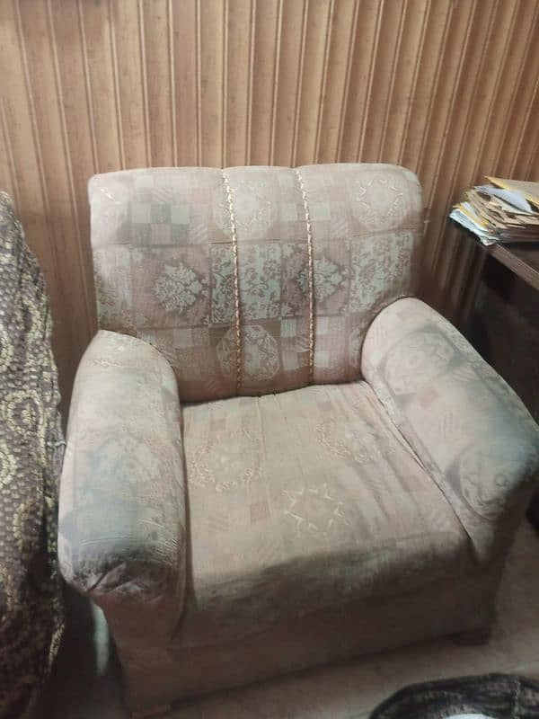 sitting sofa used 0