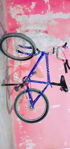 BMX cycle hai disc brake lagi Hui hai new gallery Sath dunga