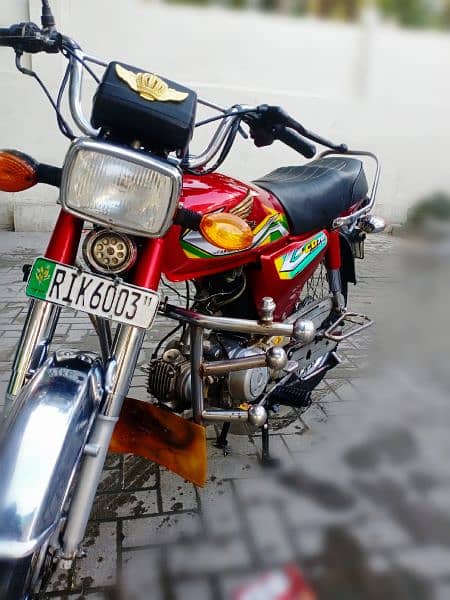 Honda bike 10/10 condition Urgent sale  03101532156 Watsapp 2