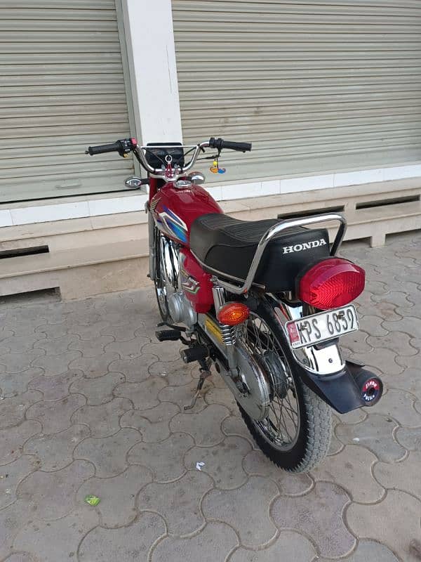 honda 125 2022 4