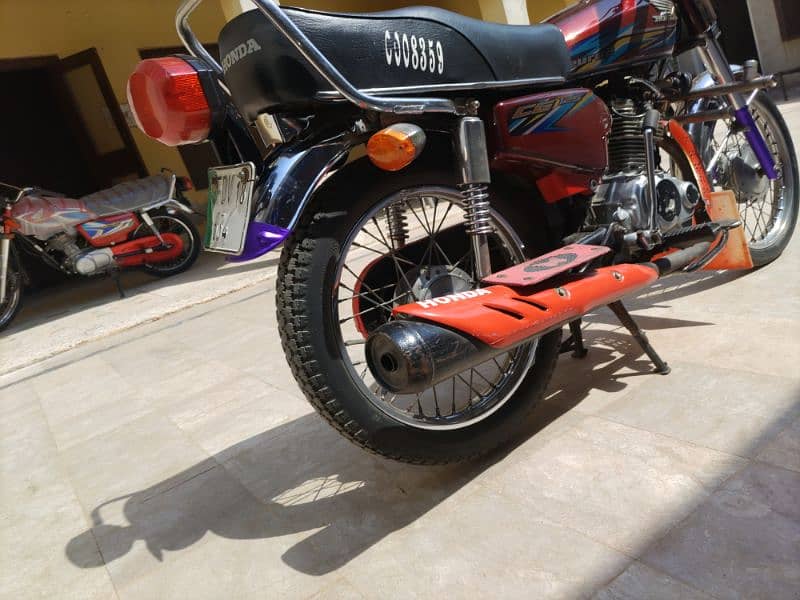 Honda 125 ,call,03007687593 2