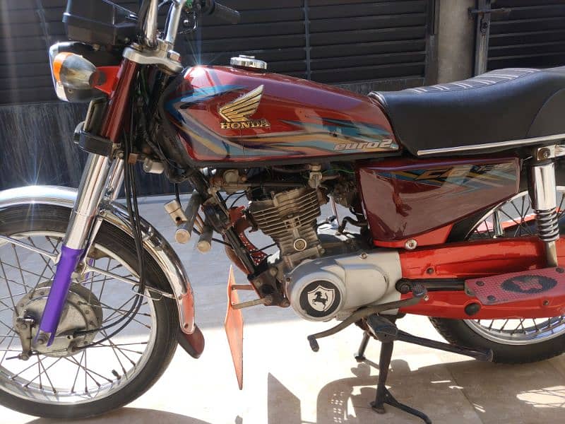 Honda 125 ,call,03007687593 3