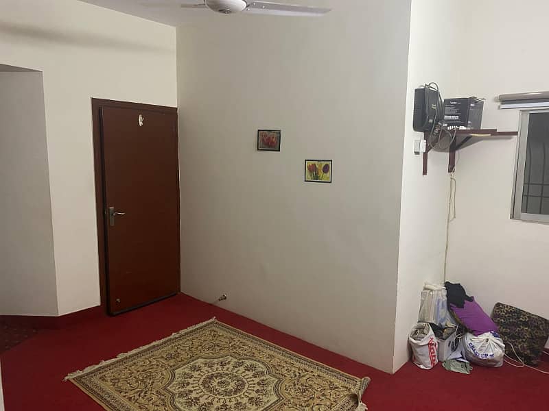 Well maintained 120 sq. Yard house sale gulshan e iqbal block 10a karachi 18