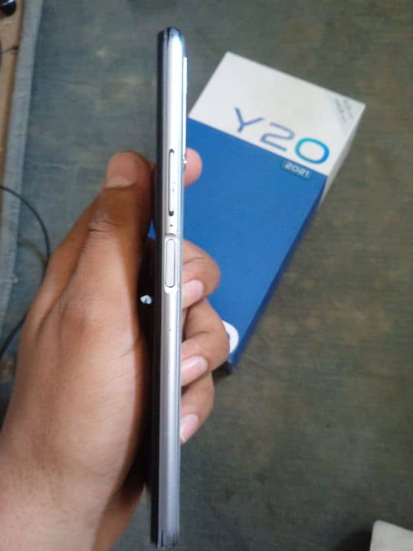 Vivo Y20, PTA Proff, Storage 4GB/64GB, Full Box 3