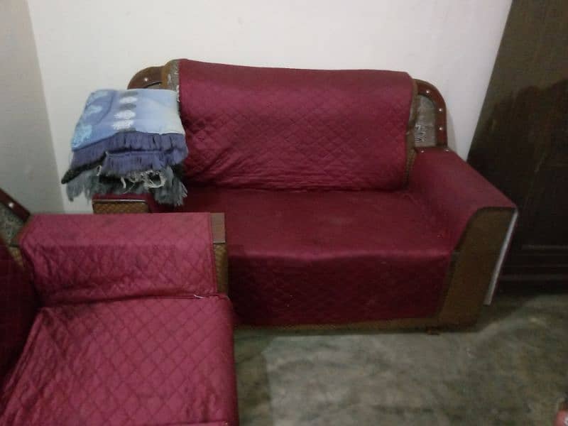 3 PC 6 seater master sofa set good condition 1