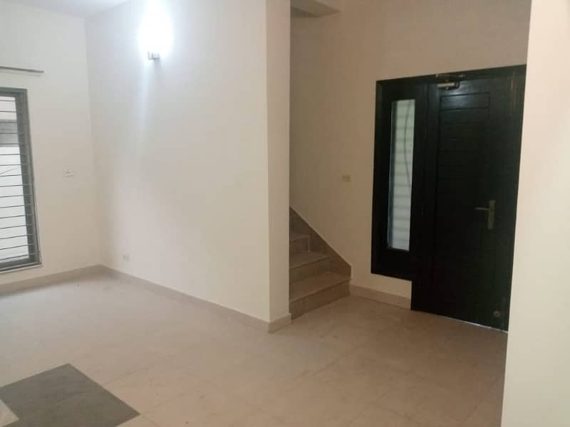 10 Marla 4 Bed House For Sale In Askari 11 Lahore. 5