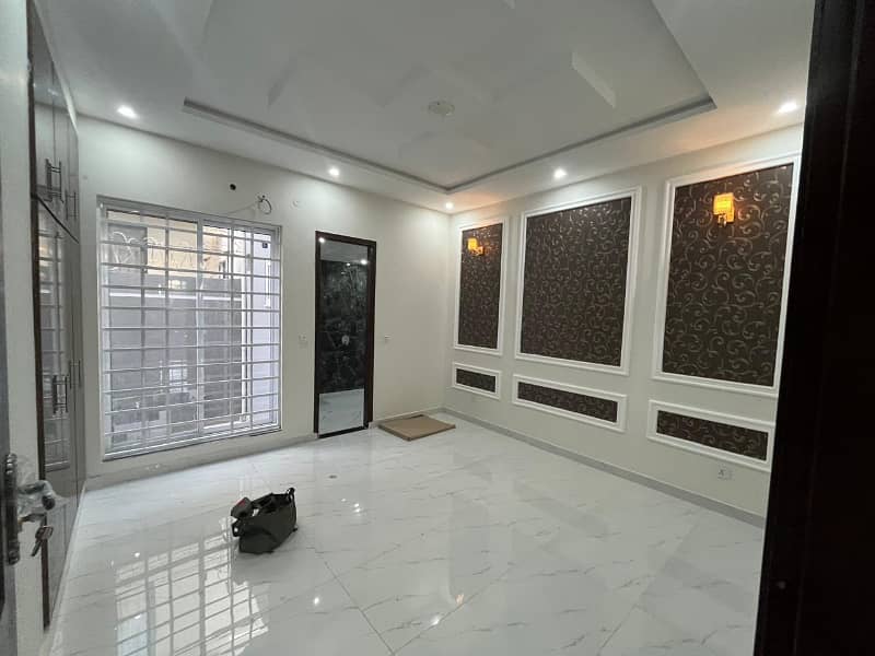 Upper portion for rent 8