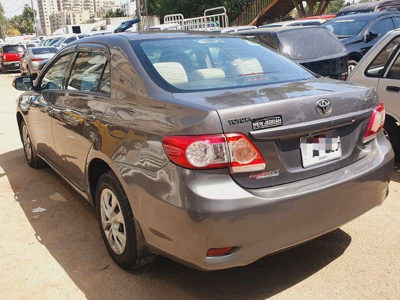 Toyota Corolla GLI 2013 7