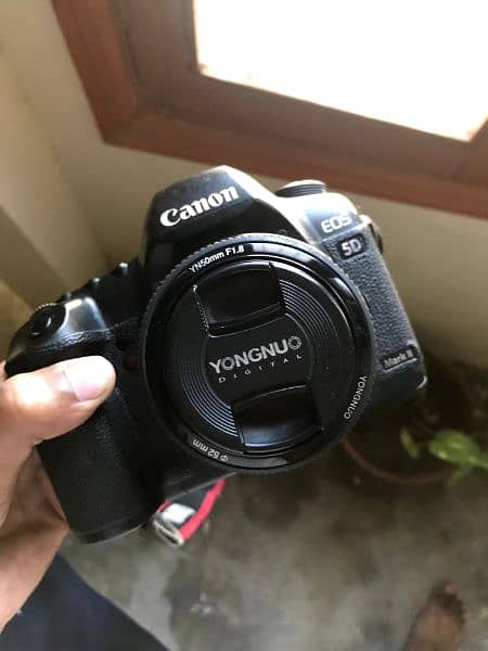 Canon 5D Mark ii with 50mm Lens 0