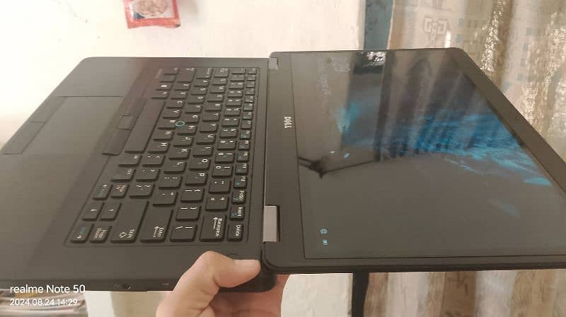 Dell Latitude E5470 With Touch Screen 1