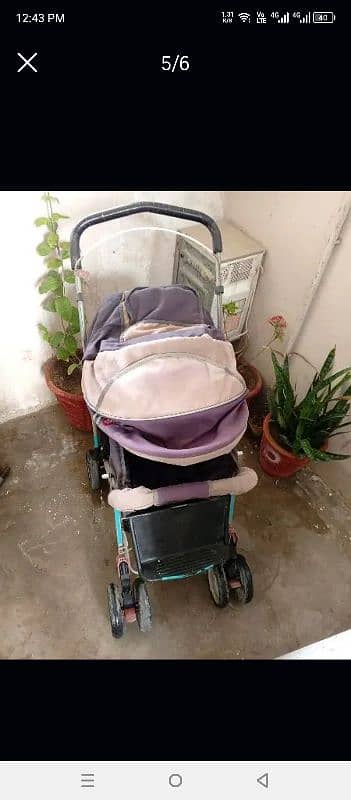 Good condition Good working pram healthy condition 2800 used 2 month 2