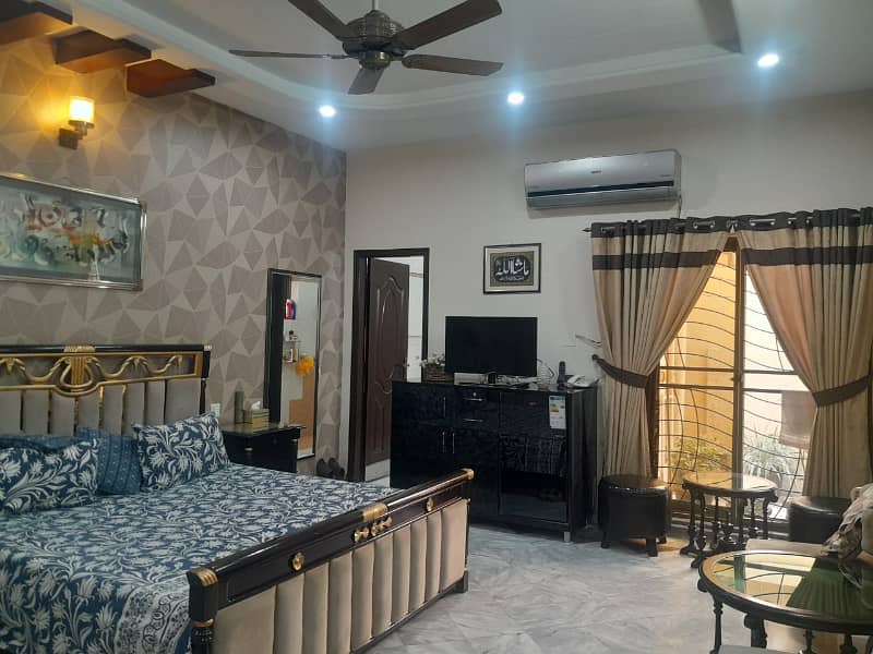 Upper portion for rent 7