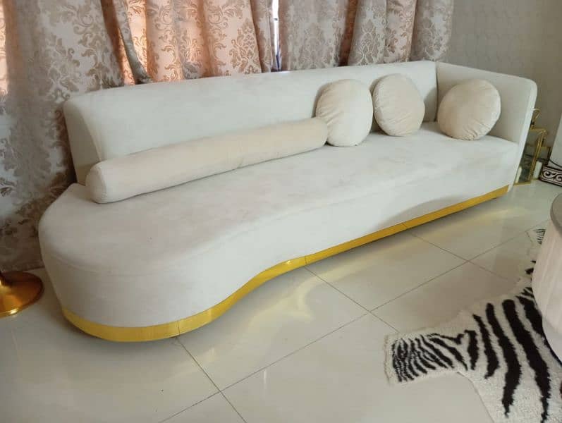 Moder style sofa with center table 6