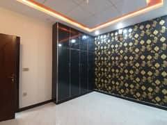 House For sale In LDA Avenue 0