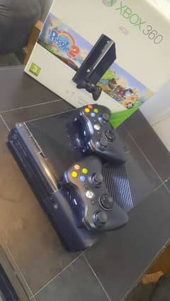 x Box 360 slim with 2 controller